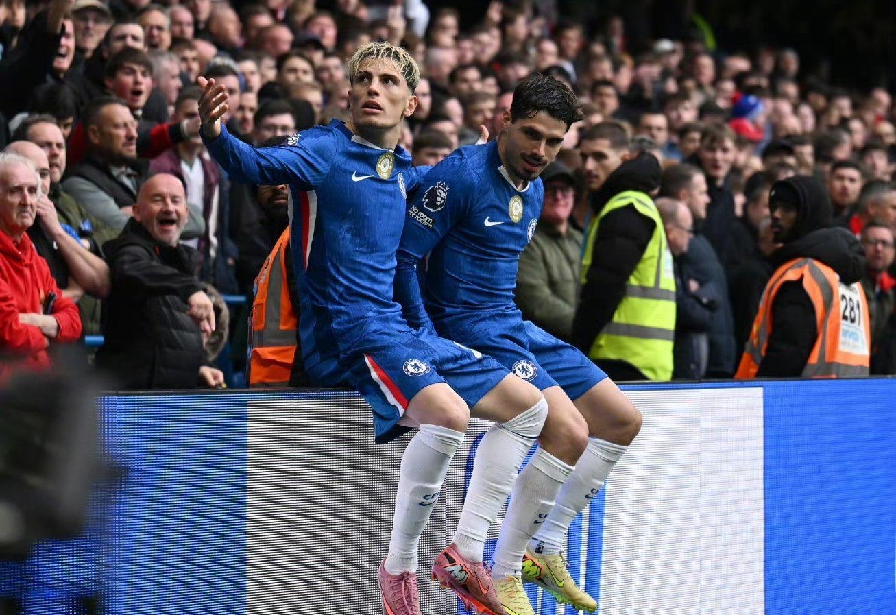 Assum ：选金克丝是因为训练赛打龙效果挺好的