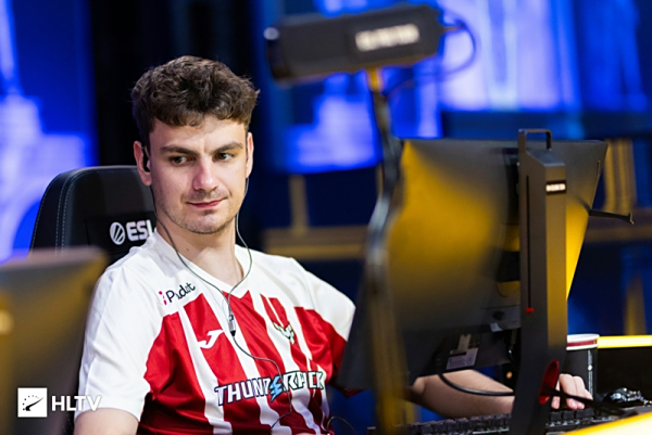 外媒爆料：今年沙特电竞世界杯将有LOL项目；每个赛区将派两个队出征